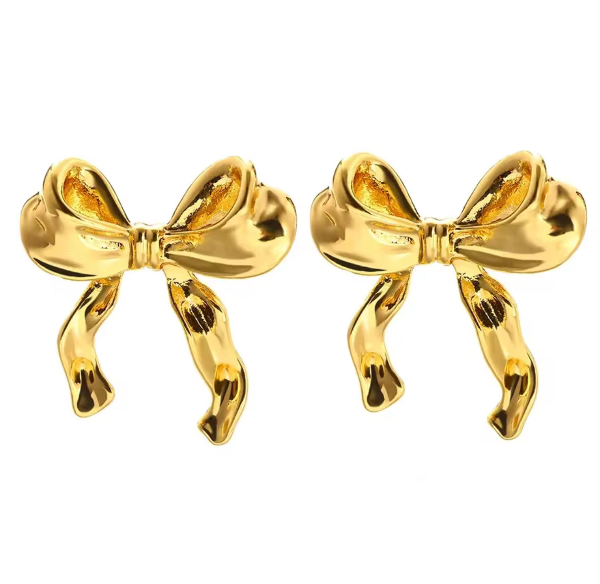 Cute bow earrings